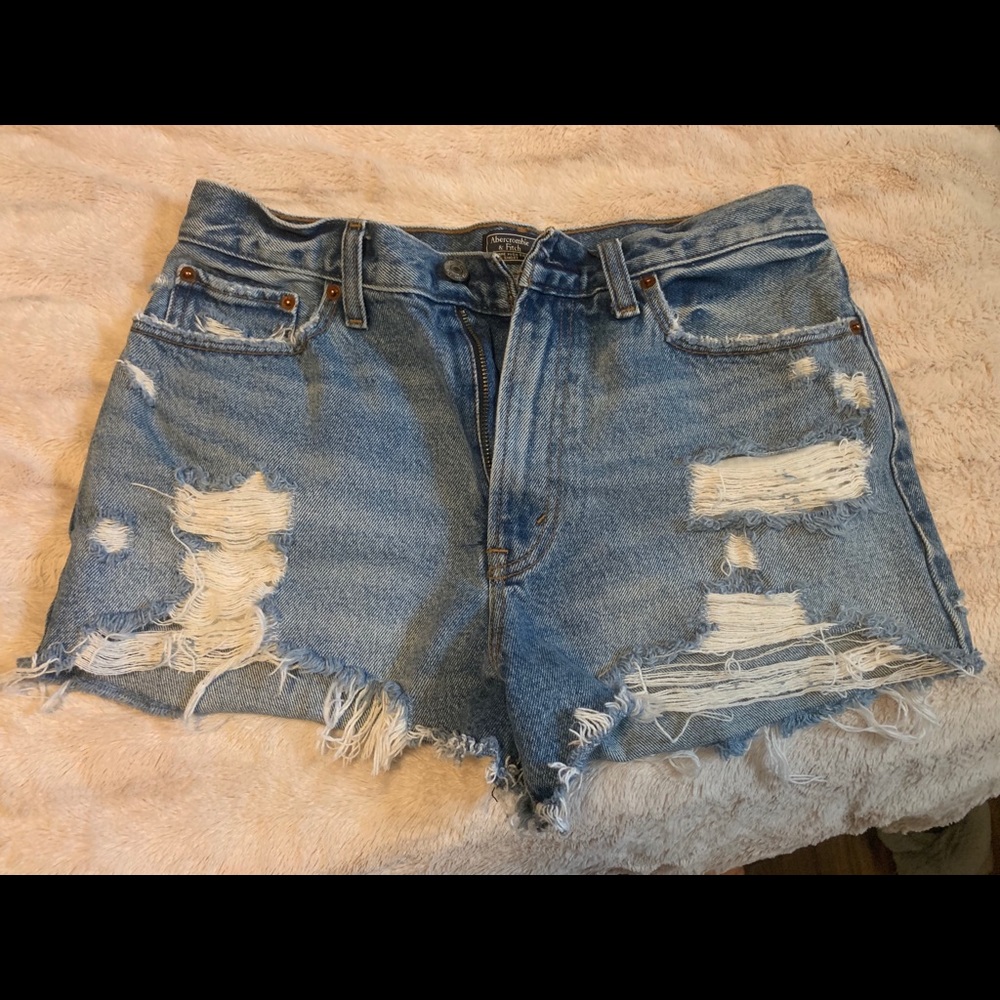 Abercrombie & Fitch Jean shorts